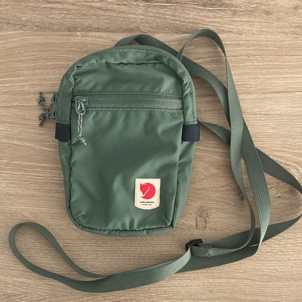Fjallraven High Coast pocket green festival bag pouch purse nylon crossbody